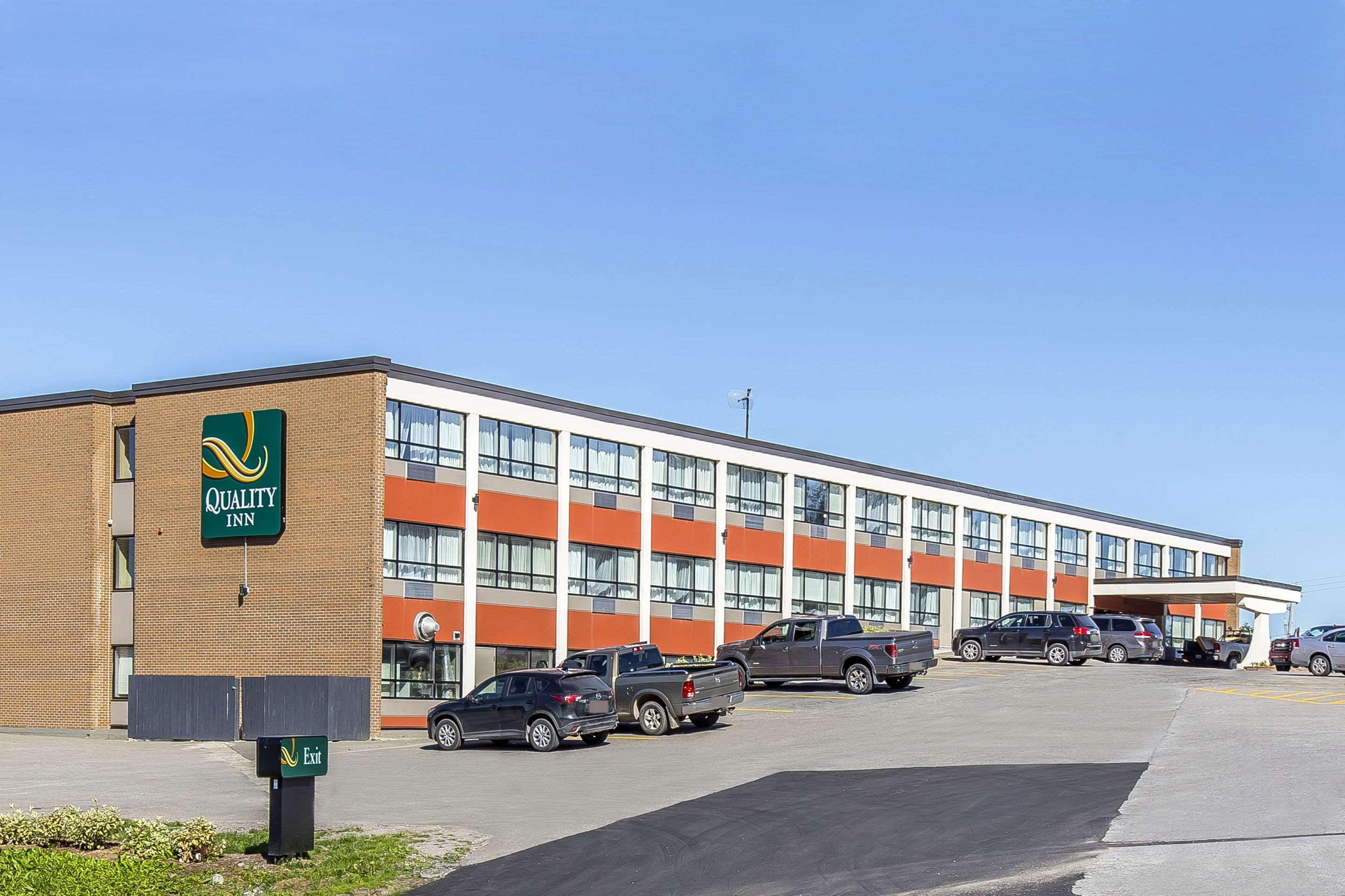 Quality Inn Корнер-Брук Екстер'єр фото